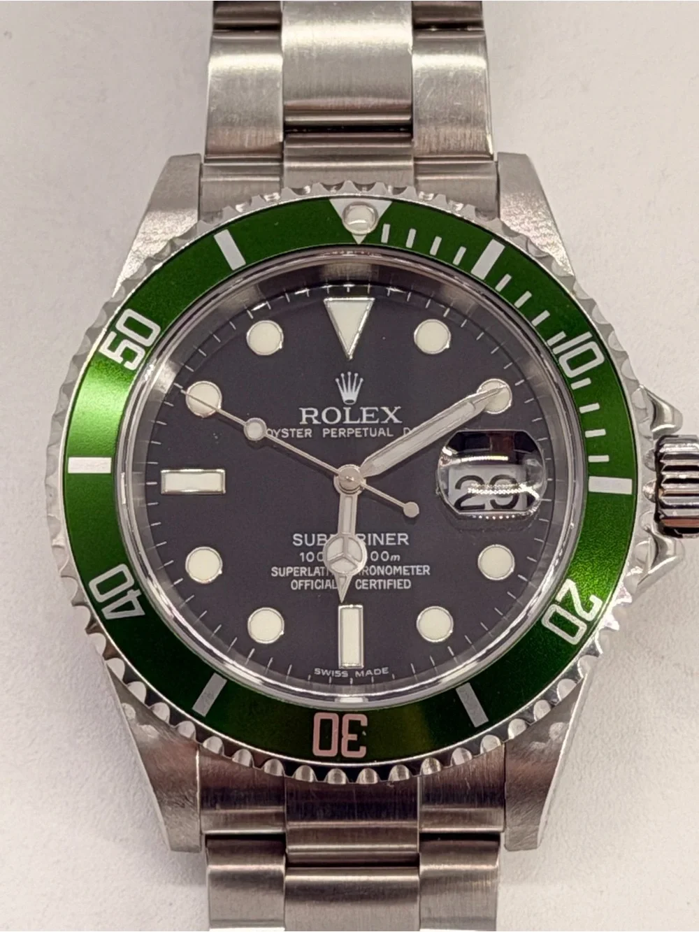 Rolex Submariner Kermit Black Dial Stainless Steel 40mm Men's Watch 16610LV